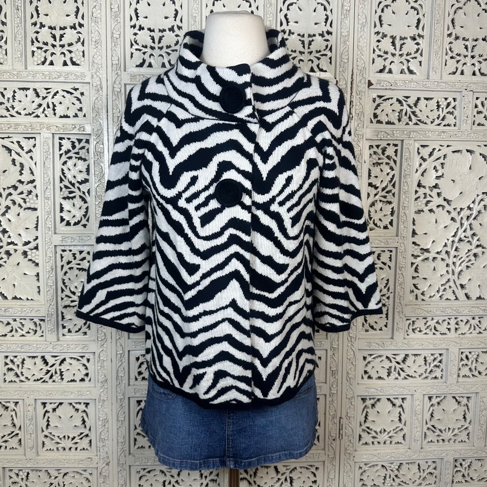 John Paul Richard Petite Black & White Animal Zebra Print‎ 3/4 Sleeve Cardigan